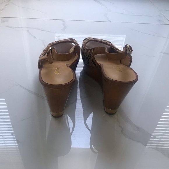 BeLLE Leopard Print Fur Effect Wedge Sandals size 5.5/6 - Picture 4 of 8